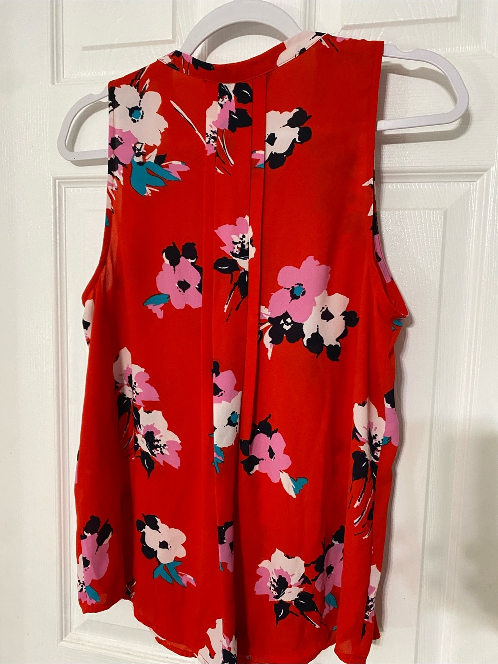 Market & Spruce Red Floral V-Neck Sleeveless Camisole - Picture 7 of 7
